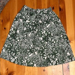 H&M Green Floral Women's Skirt with pockets size 34 XS